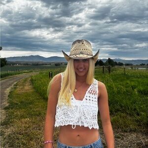 Meet your Posher, Anne